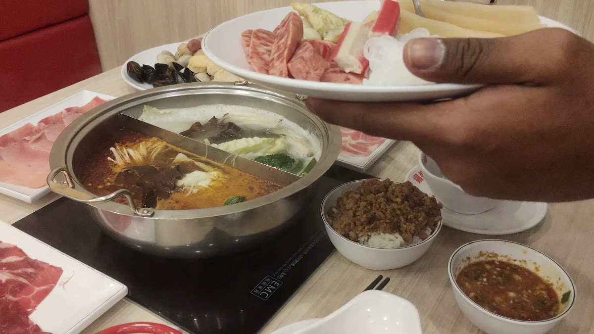 Guoma Steamboat Buffet 鍋媽台式火鍋 Photo 2