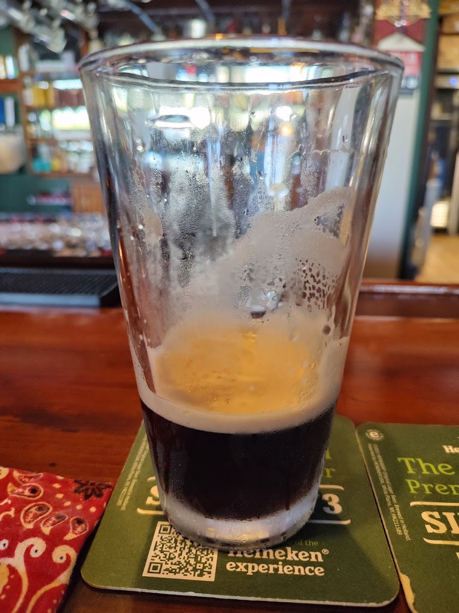 Goose's Sports Bar Photo 10