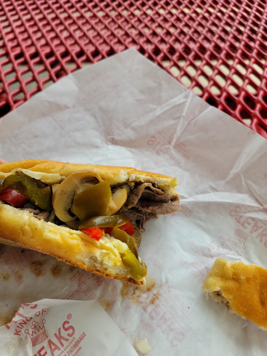 Pat's King of Steaks Photo 5