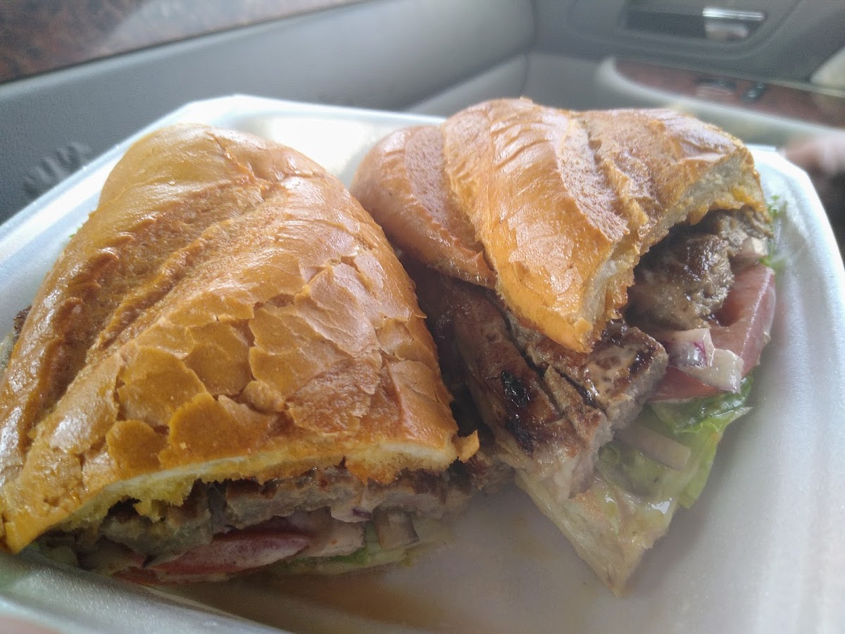 R Burgers Photo 7