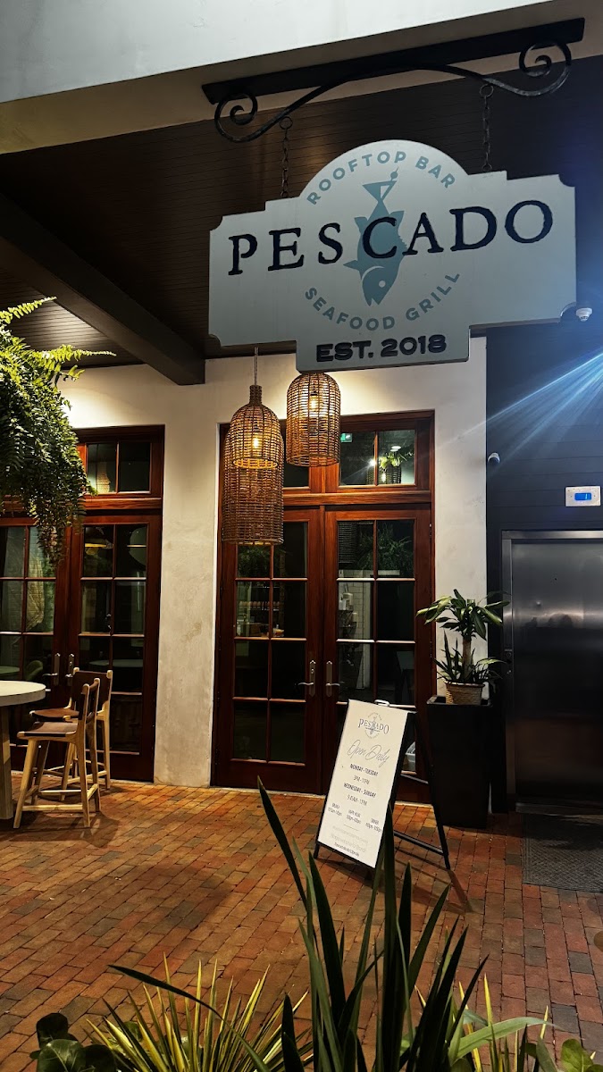 Pescado Seafood Grill & Rooftop Bar Photo 3