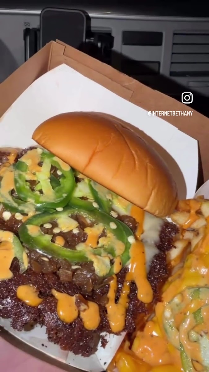 Easy Street Burgers Photo 2