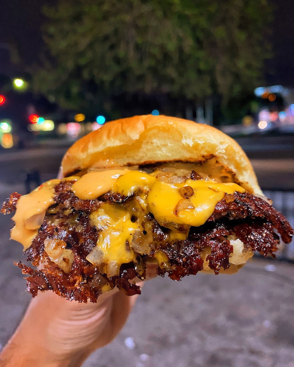 Easy Street Burgers Photo 4