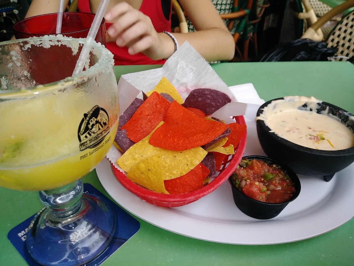 The Drunken Taco Photo 6