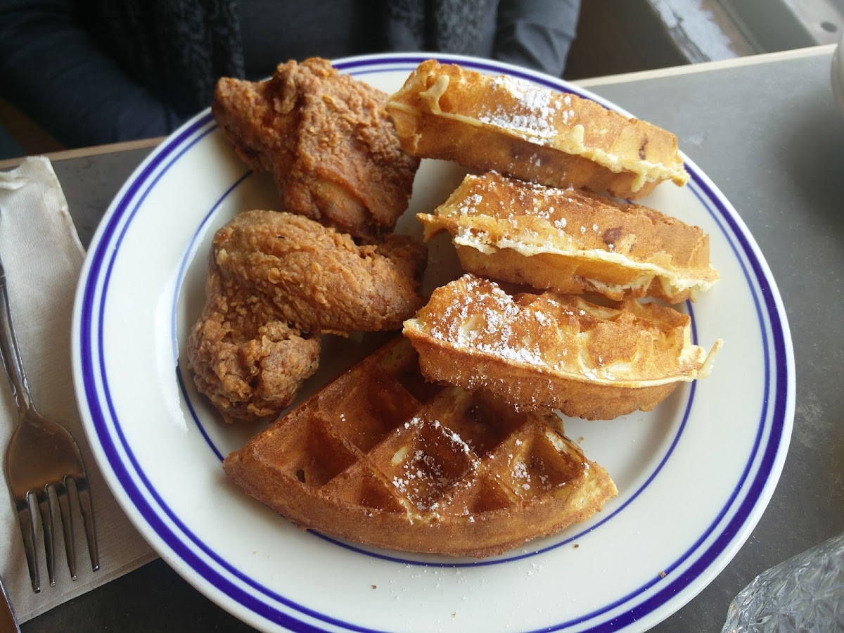 Sweet Chick Photo 5