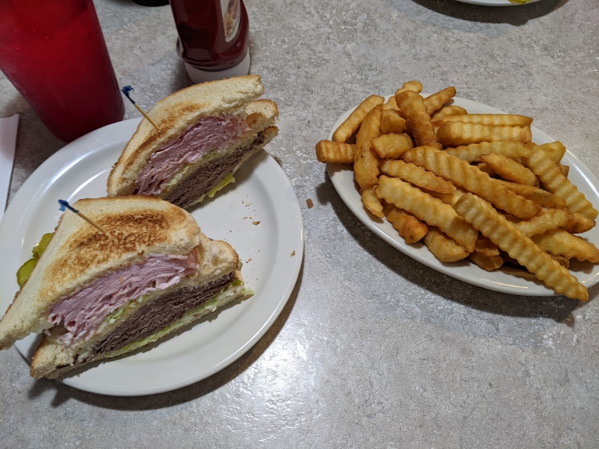 Pleasant Ridge Chili Restaurant Photo 8
