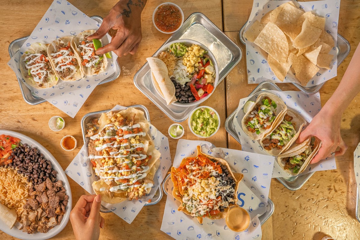 Felipe's Mexican Taqueria Photo 3
