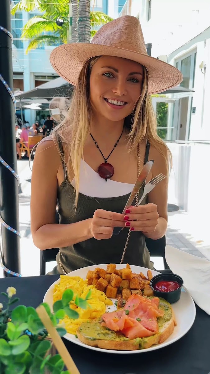 Sola Miami Beach Photo 2