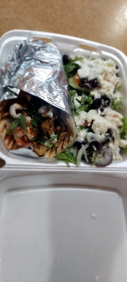 Stop-N-Go Gyros Photo 10