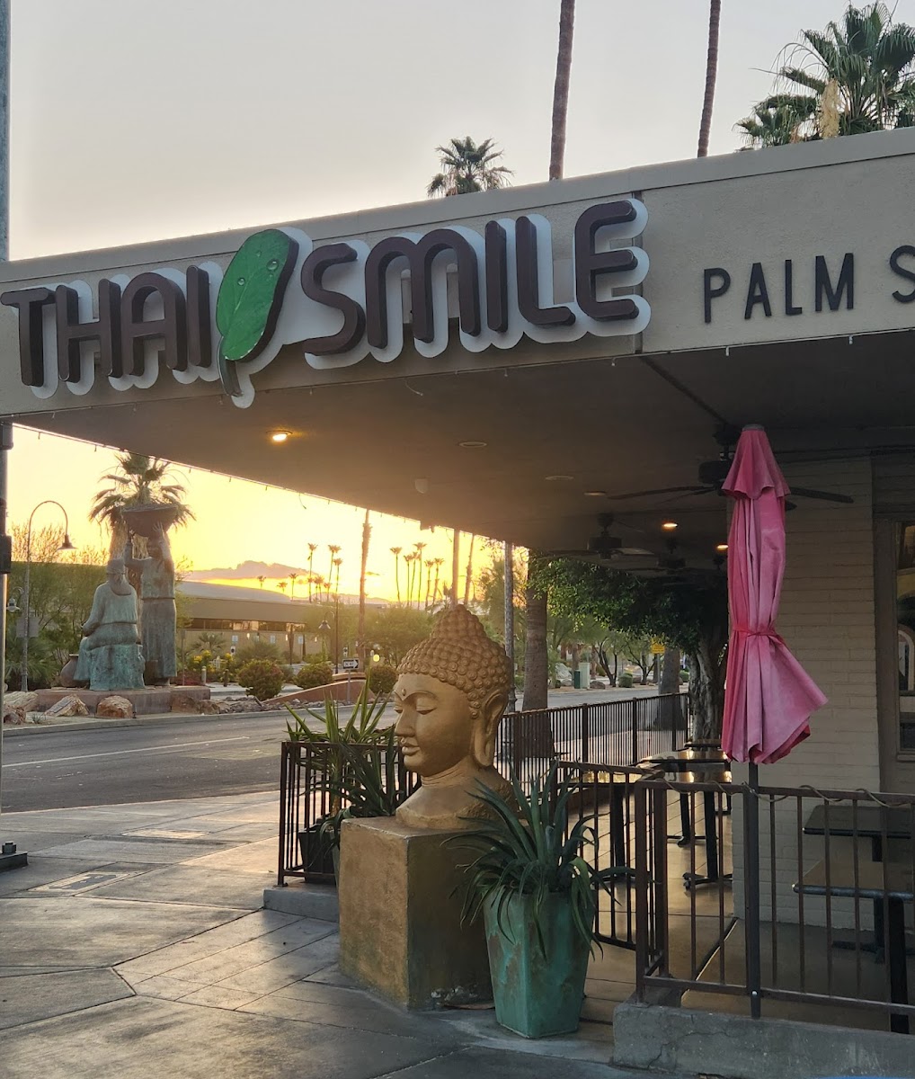 Thai Smile Palm Springs Photo 3