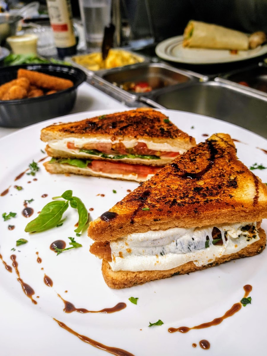 Towne Deli & Pizzeria Photo 8