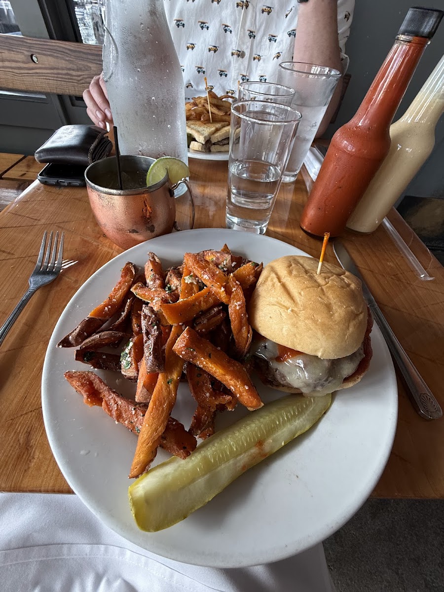Burger Up Photo 4