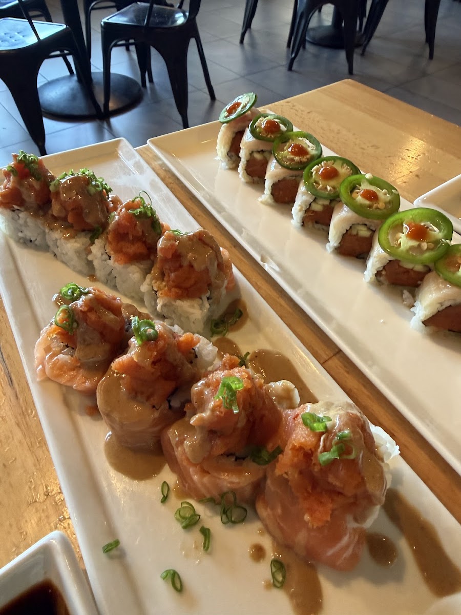 Tomikawa Sushi Bar Restaurant Photo 4