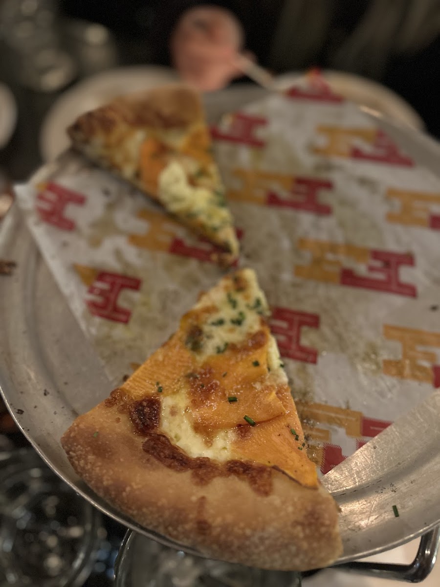 Federal Pizza Photo 9