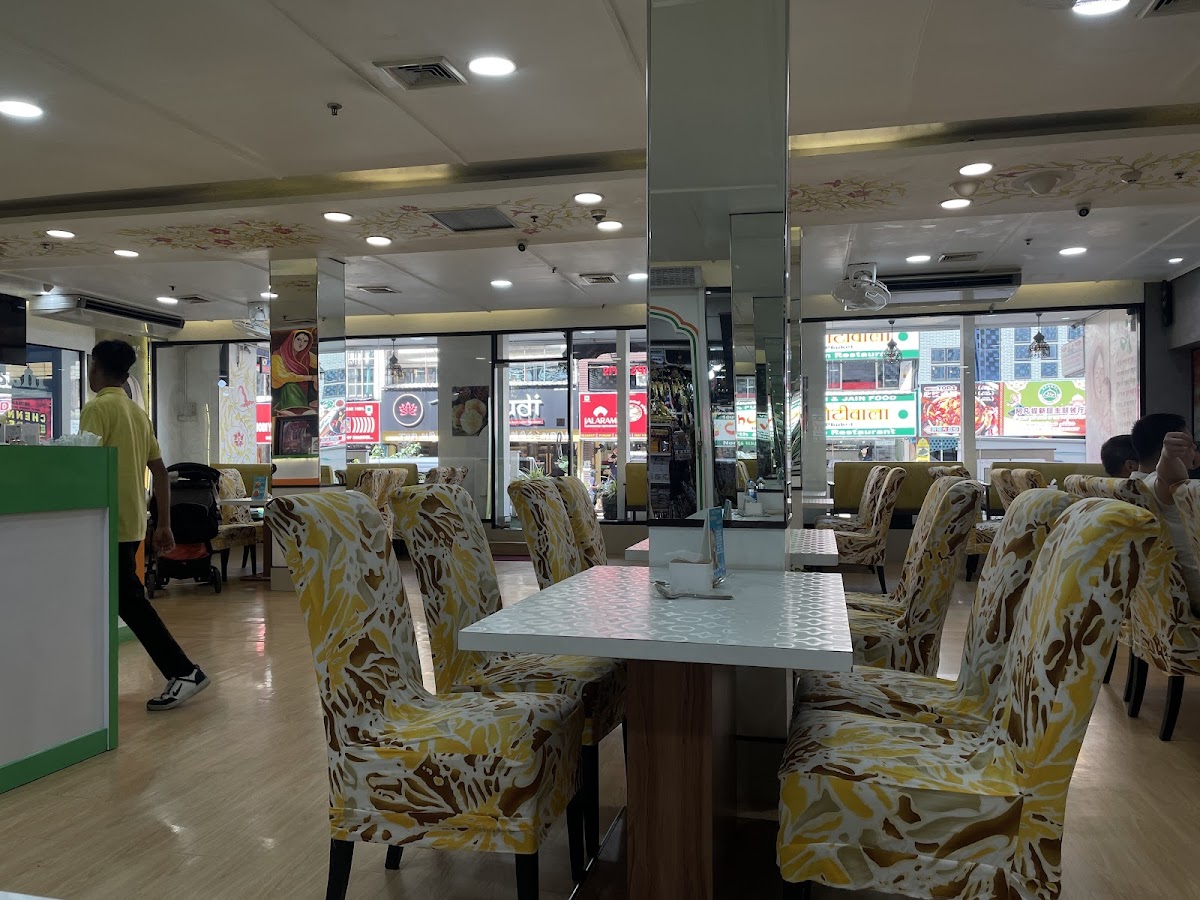 Maa Pure Vegetarian Indian Restaurant Photo 4