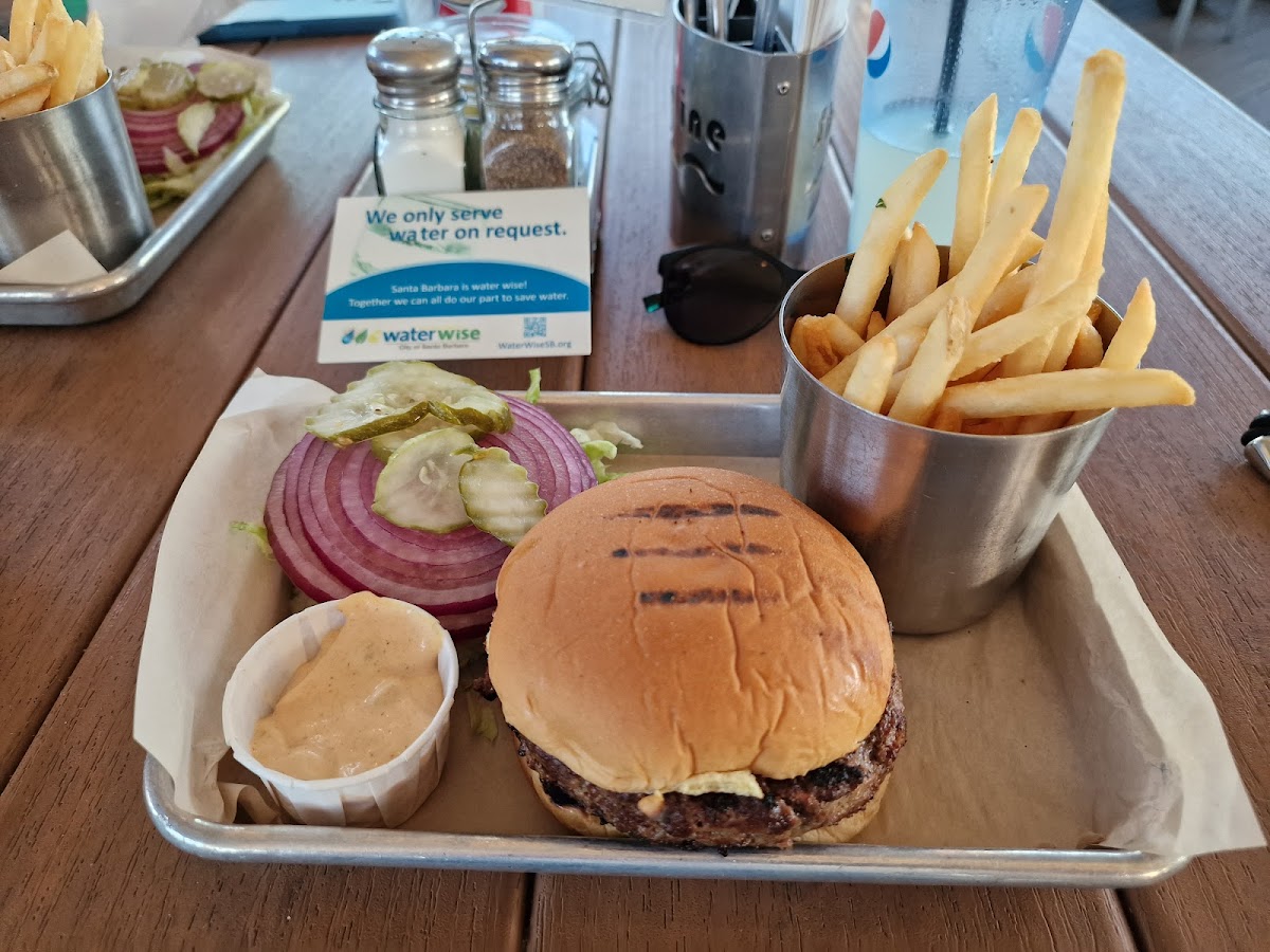 Shoreline Cafe Photo 9