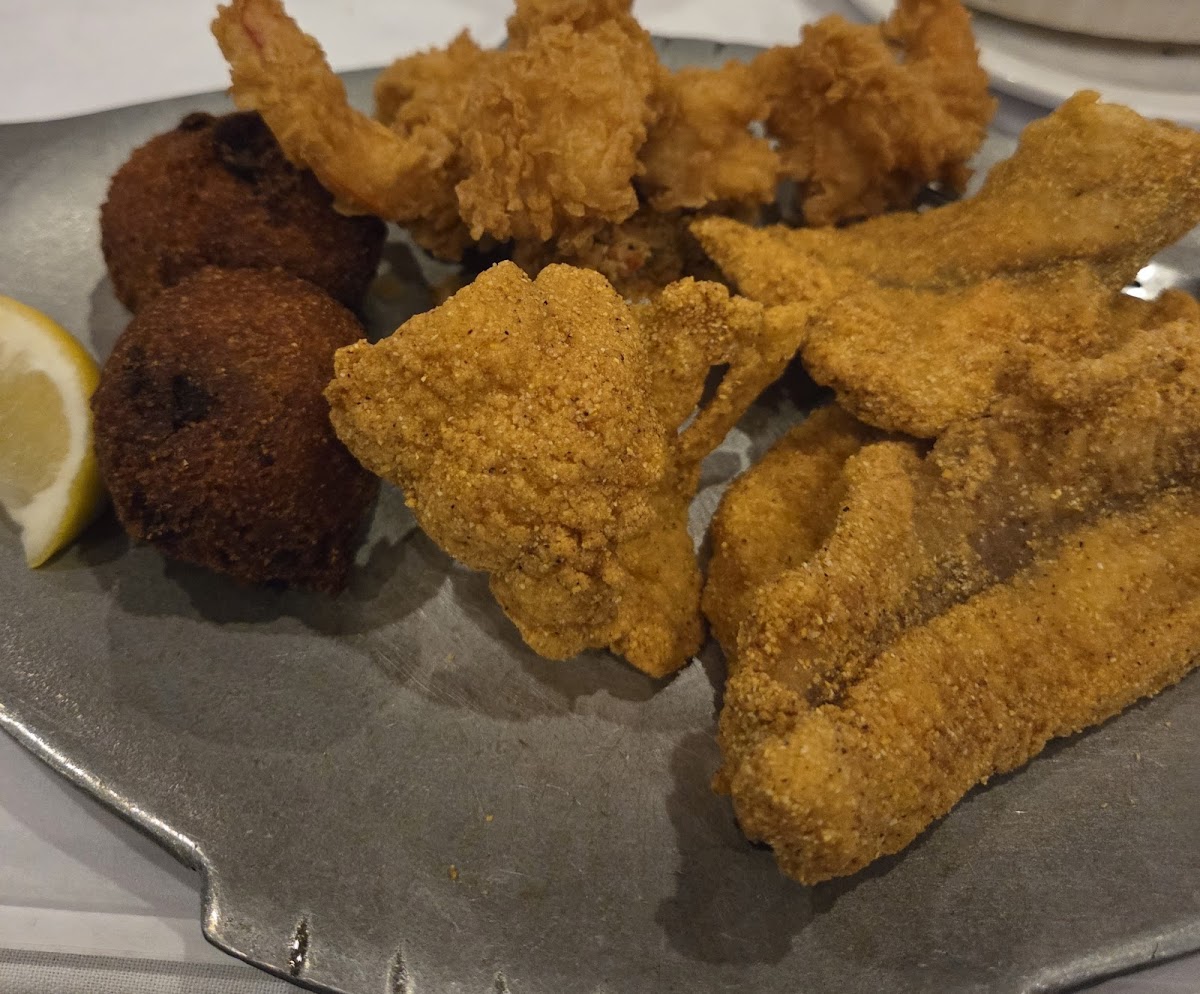 Mike Anderson's - Gonzales Photo 4