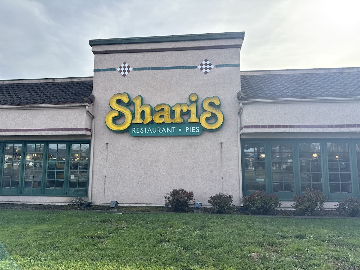 Shari's Cafe and Pies