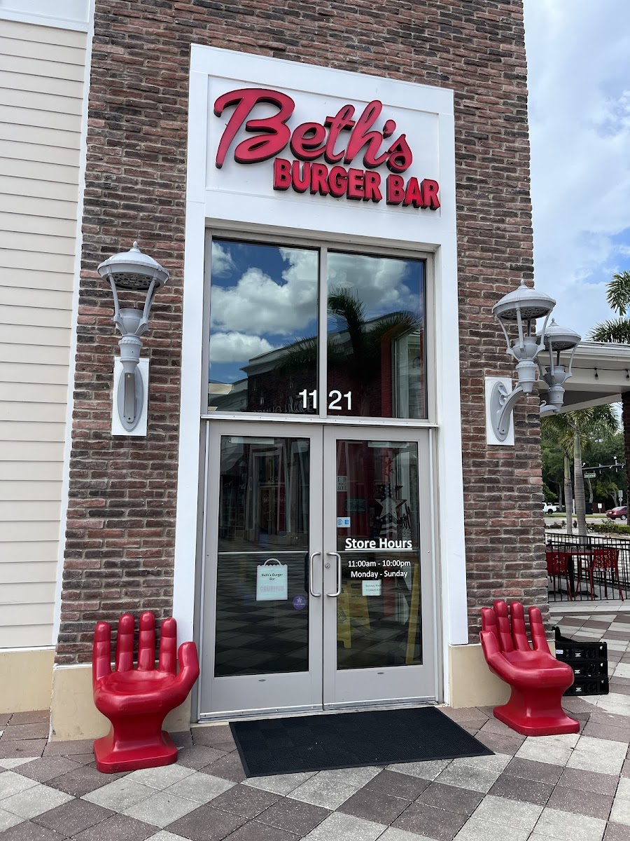 Beth's Burger Bar