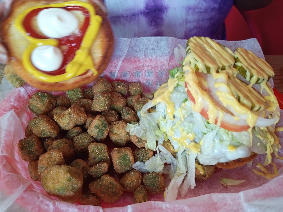 Beth's Burger Bar Photo 4