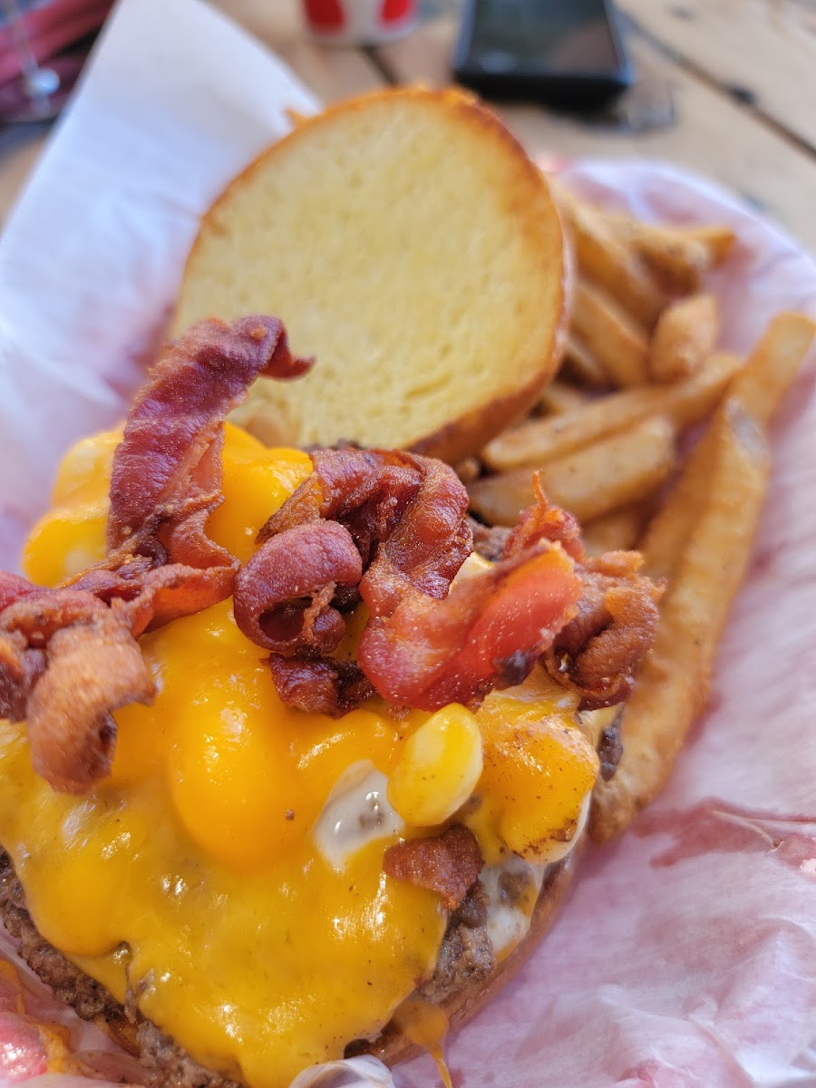 Beth's Burger Bar Photo 8