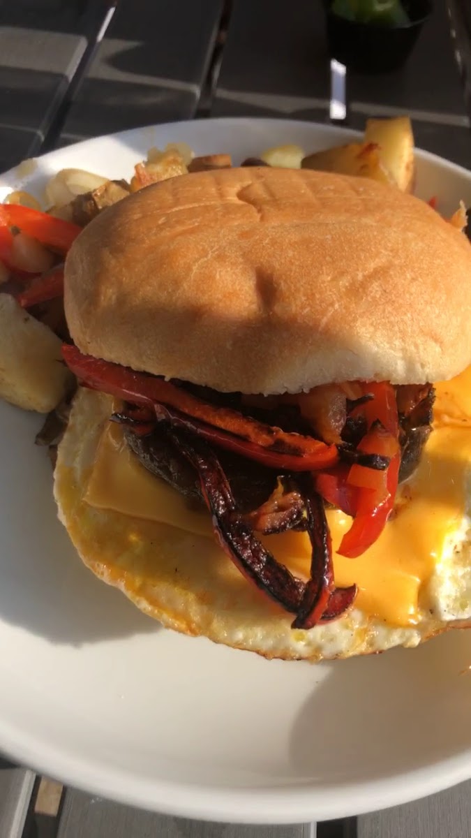District 7 Grill Photo 2