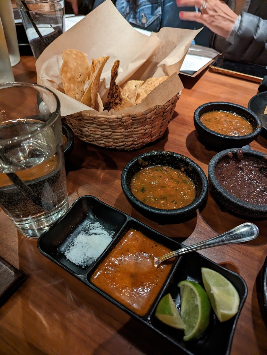 SOL Mexican Cocina Photo 5