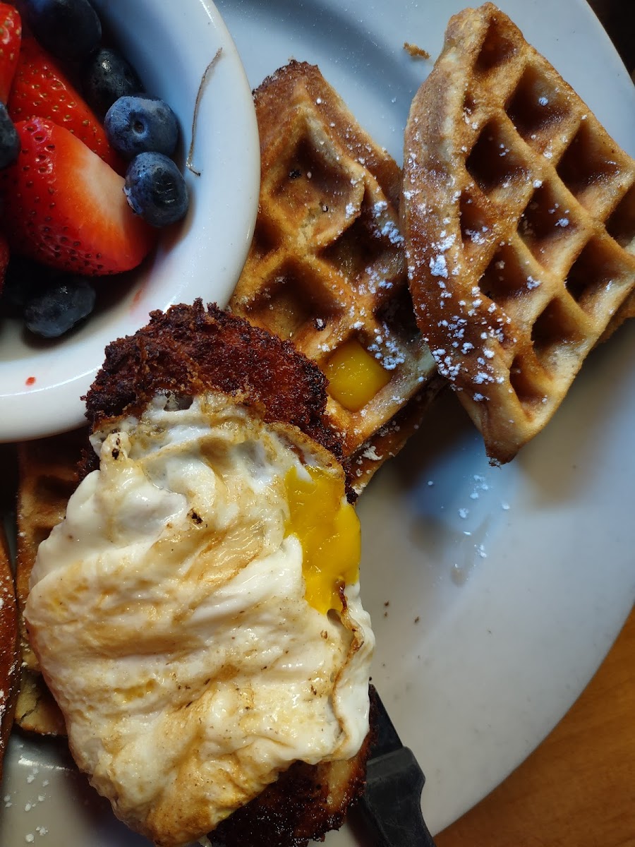 Empire Café Photo 5