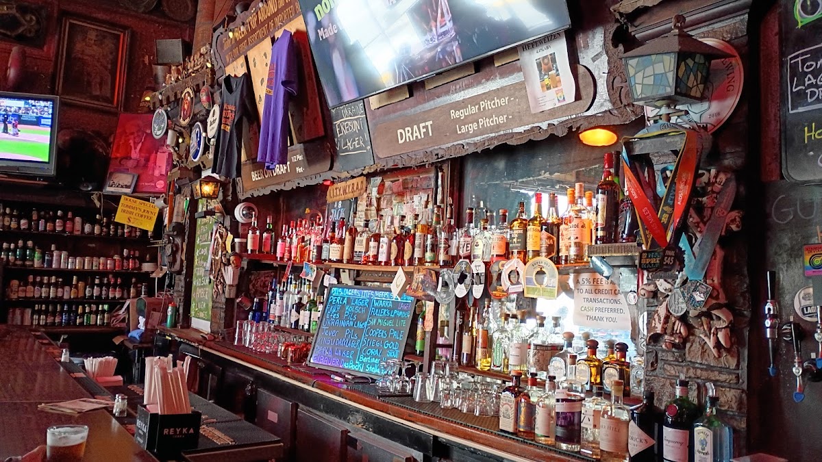 Tommy's Joynt Photo 3