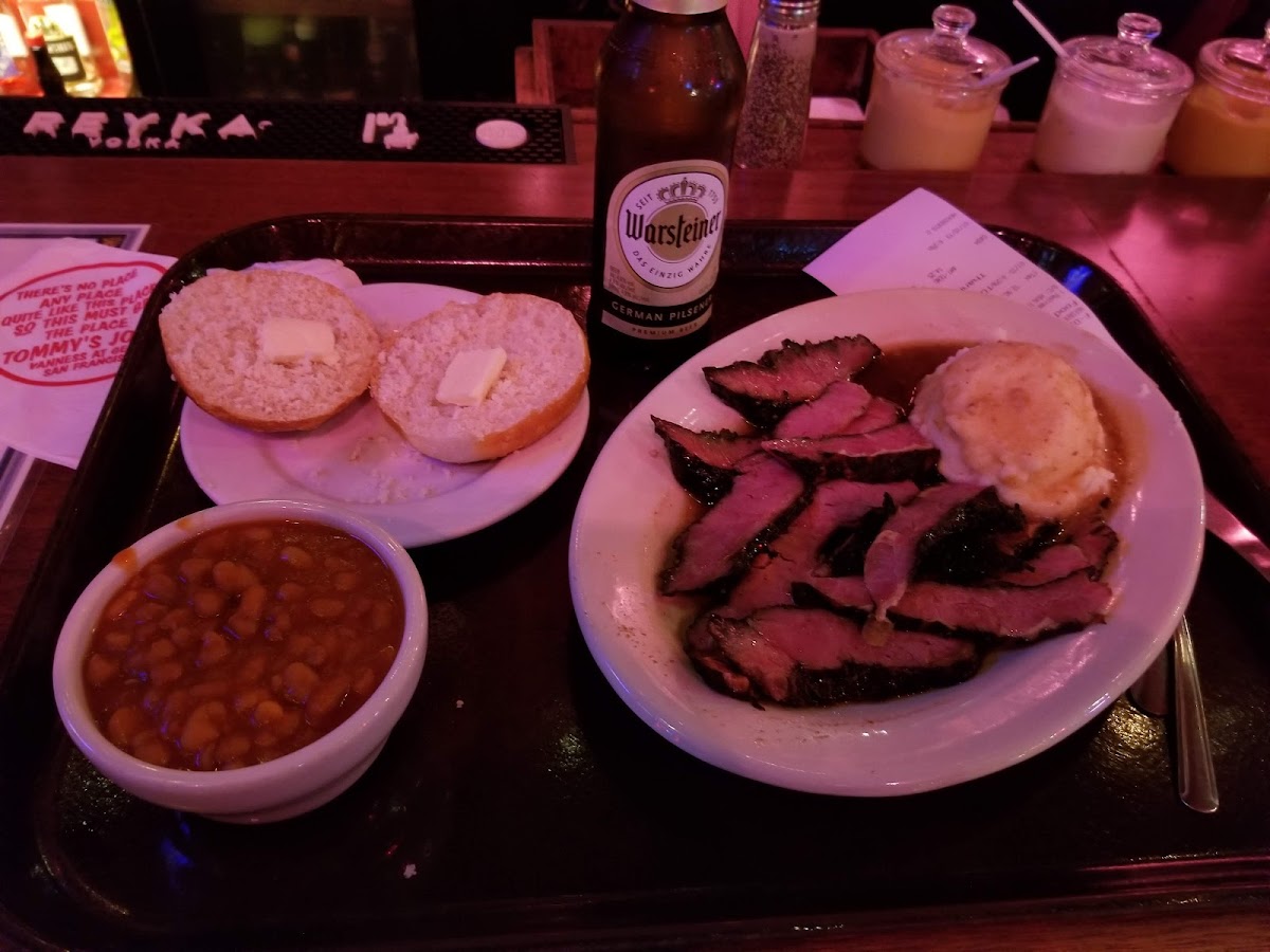 Tommy's Joynt Photo 6