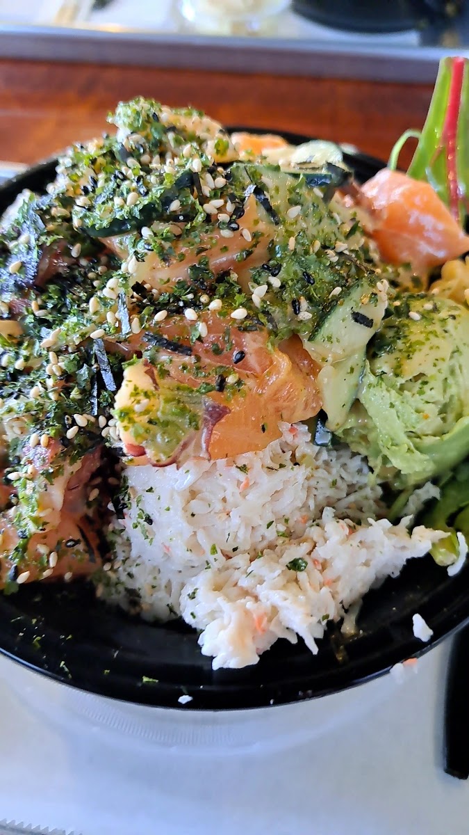 The lowkey poke joint Photo 2