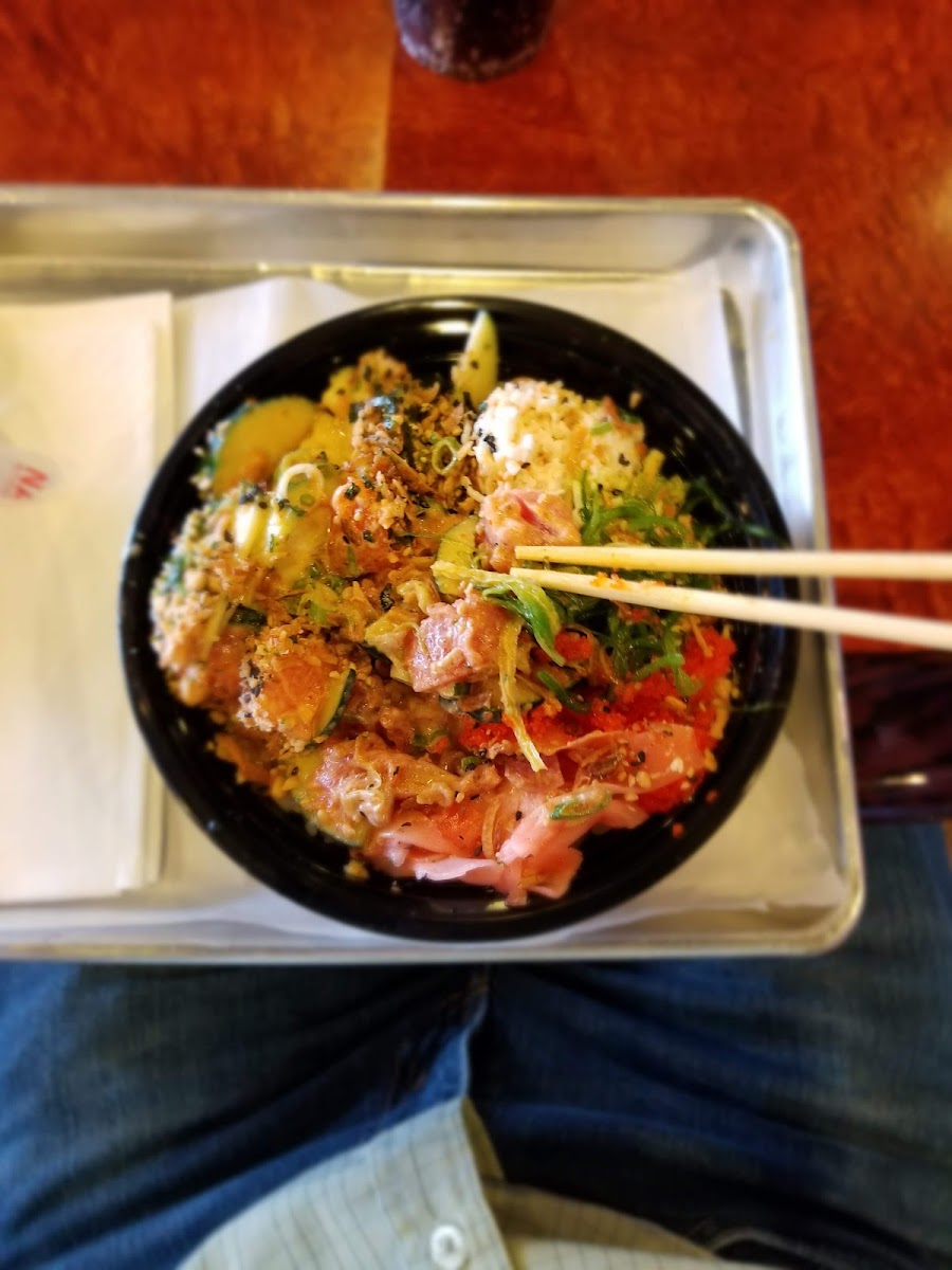 The lowkey poke joint Photo 5