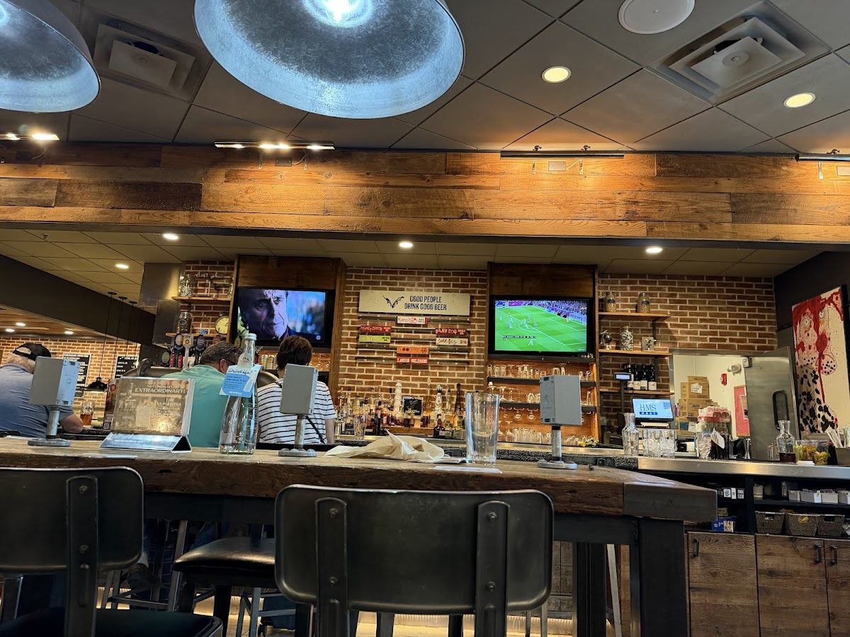 Flying Dog Tap House Photo 3