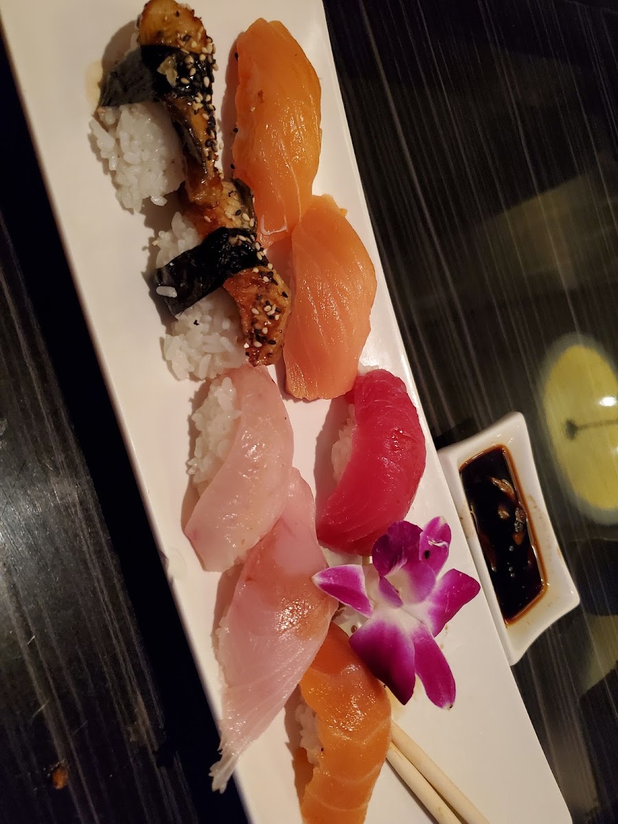 Top Sushi Photo 7