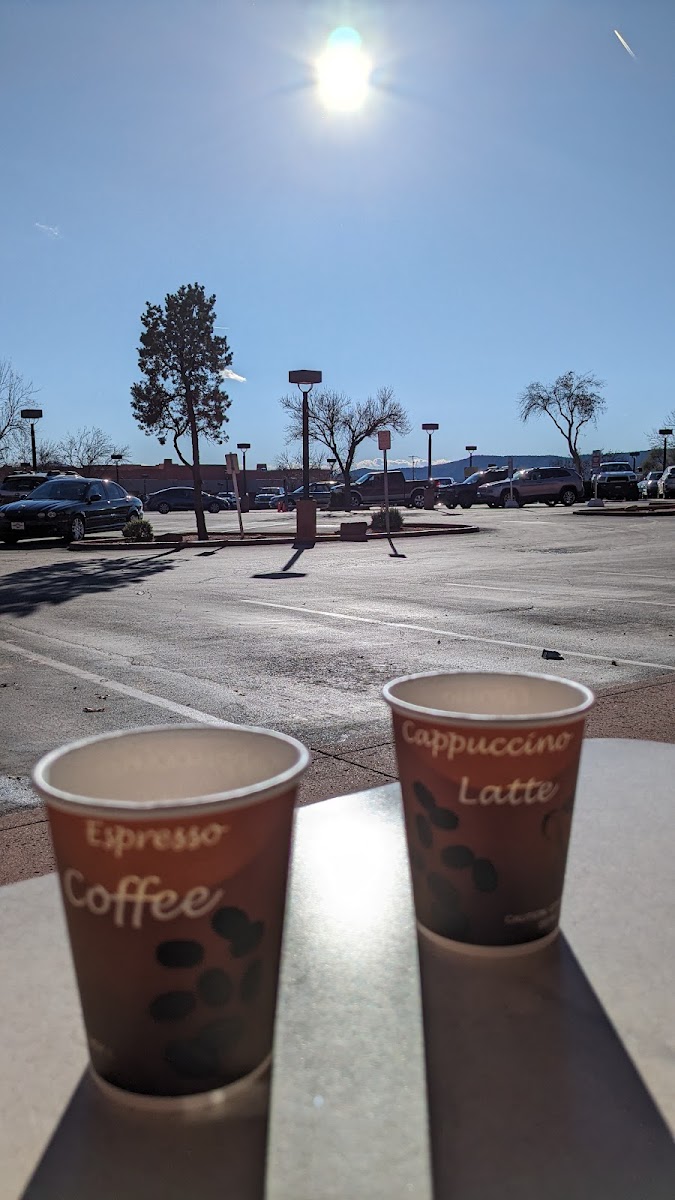 Rose Vortex Cafe - Coffee / Smoothies / Juices Photo 5