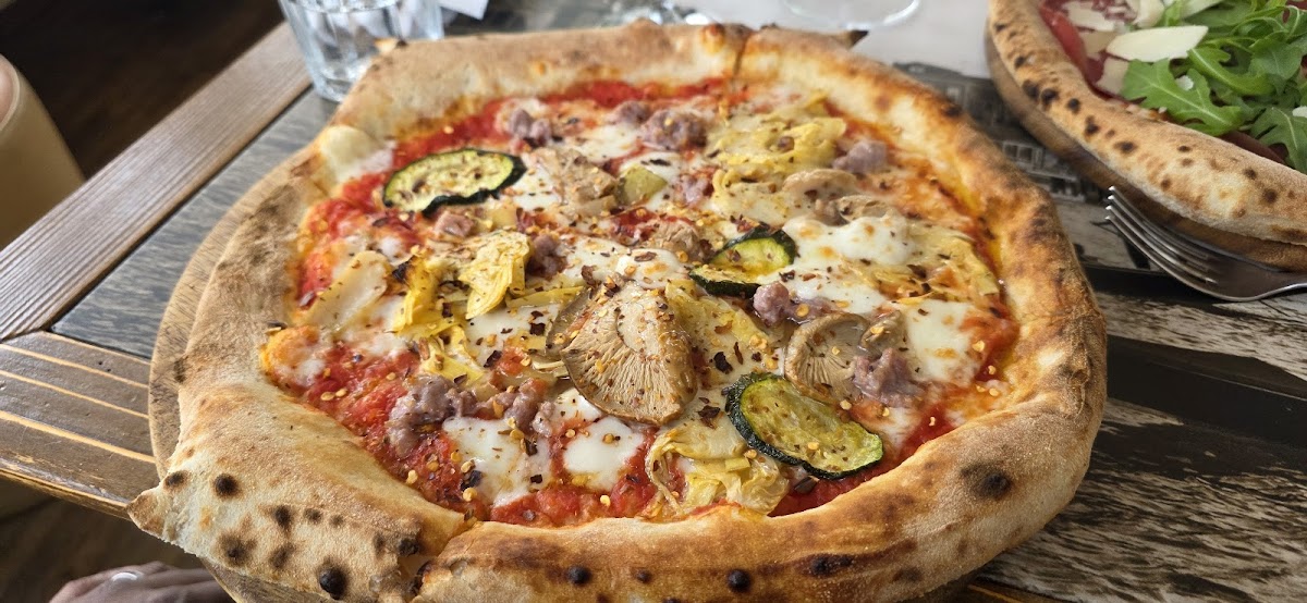 Pizzeria La Luna Pizzeria e Bar Photo 4