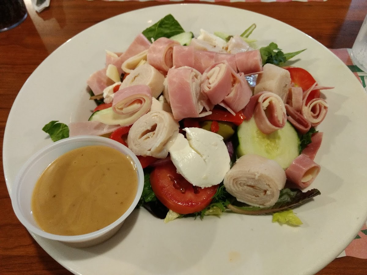Frank's Pizza & Restaurant Photo 6