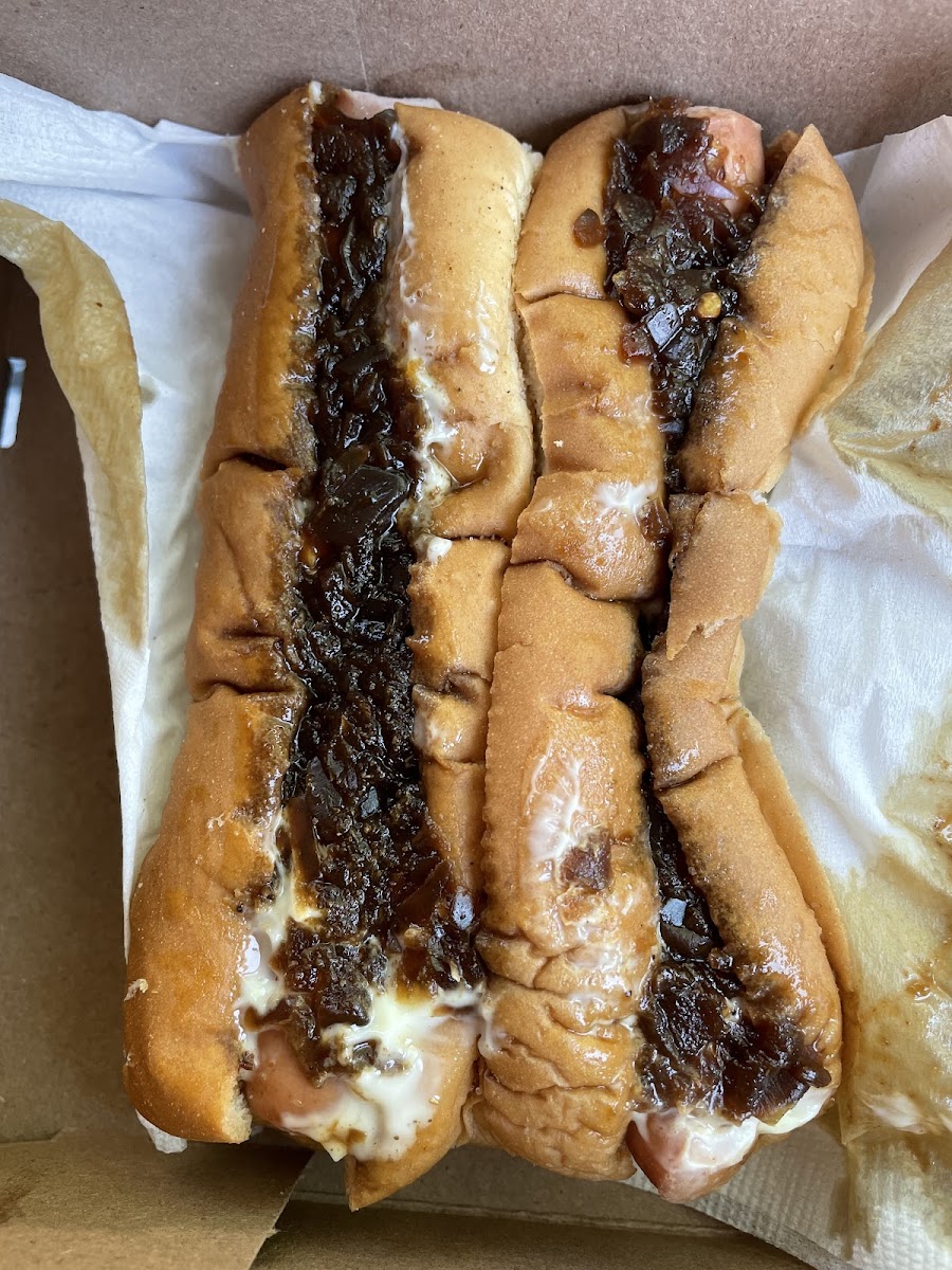 Flo's Hot Dogs Photo 6