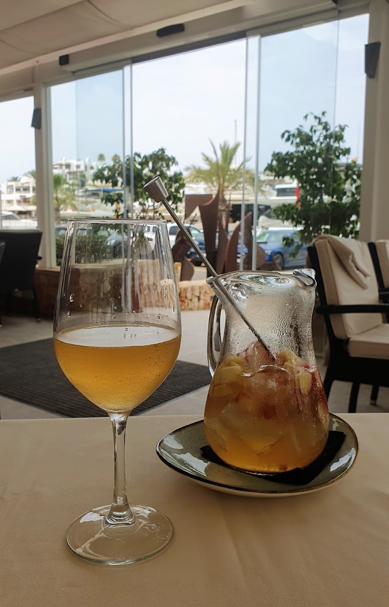Porto Cari | Restaurant & Cafe Photo 9