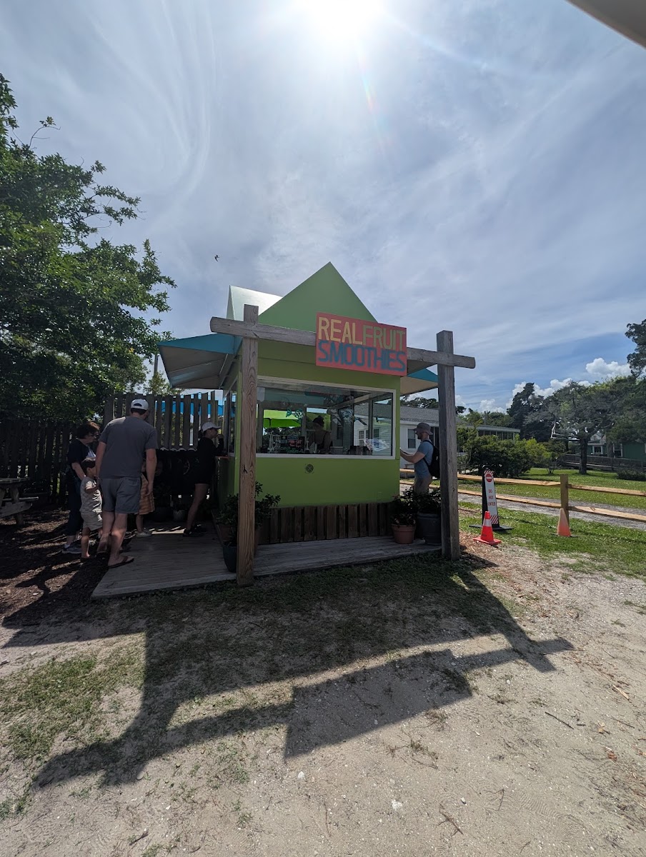 Hang Ten Smoothies Photo 5