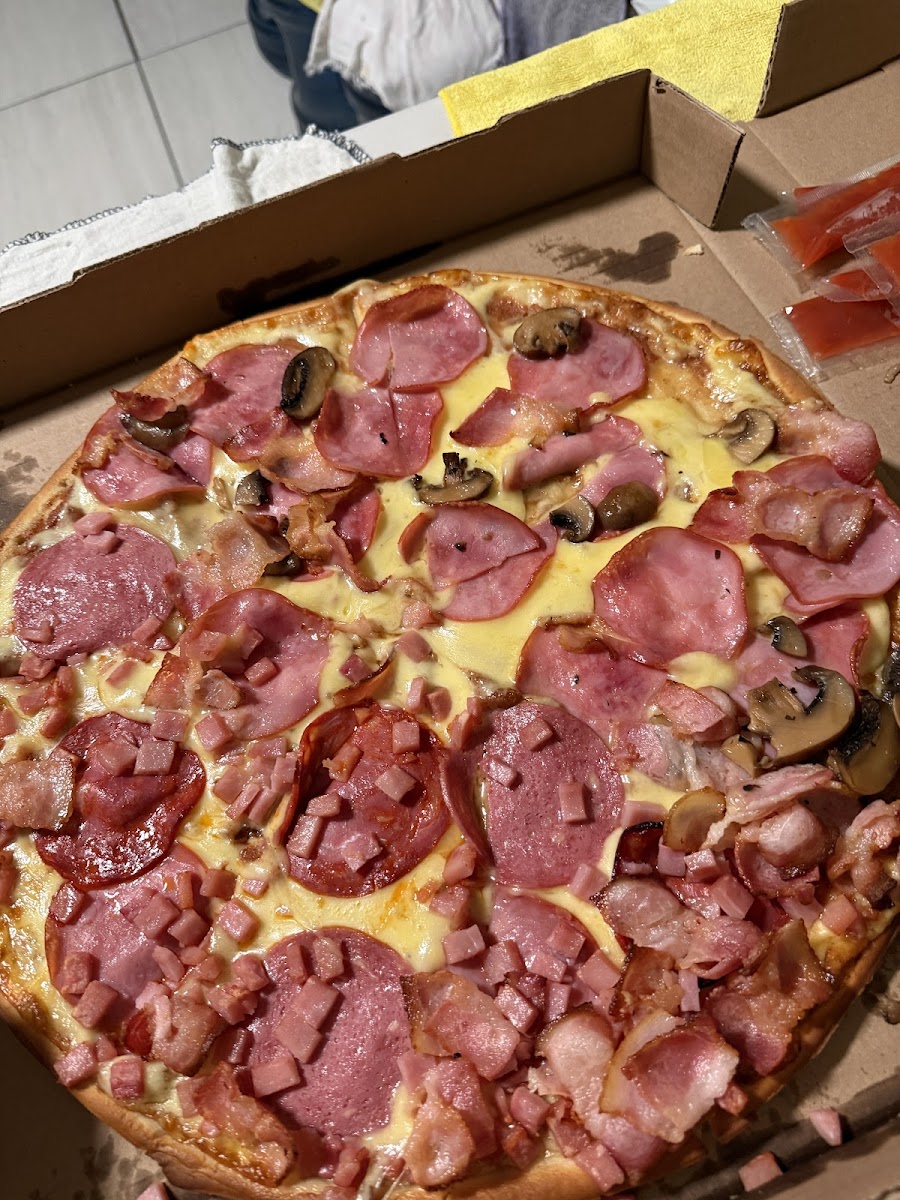 Pizzas plaza Nápoles
