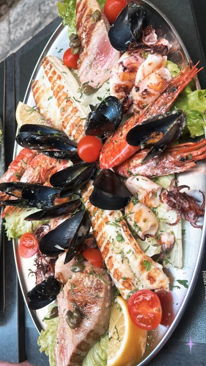 Castello mediteranean restaurant Photo 6