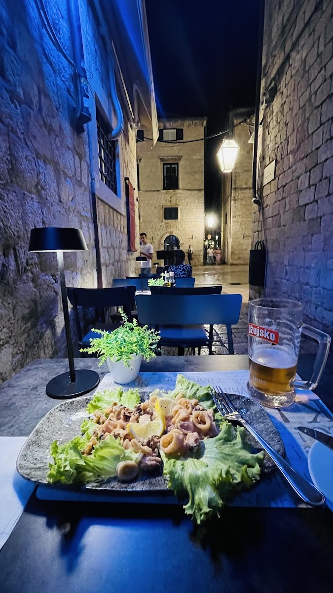 Castello mediteranean restaurant Photo 9