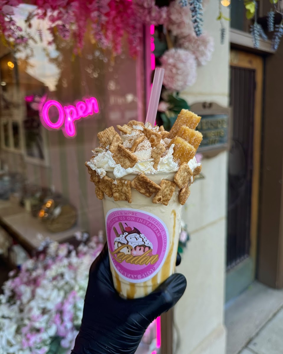 London Ice Cream Shop Photo 10
