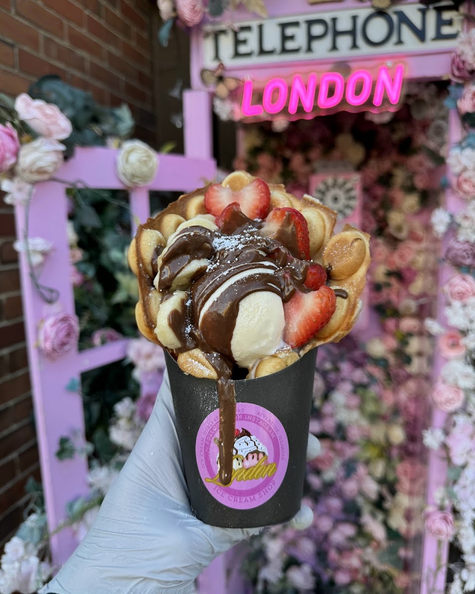 London Ice Cream Shop Photo 7