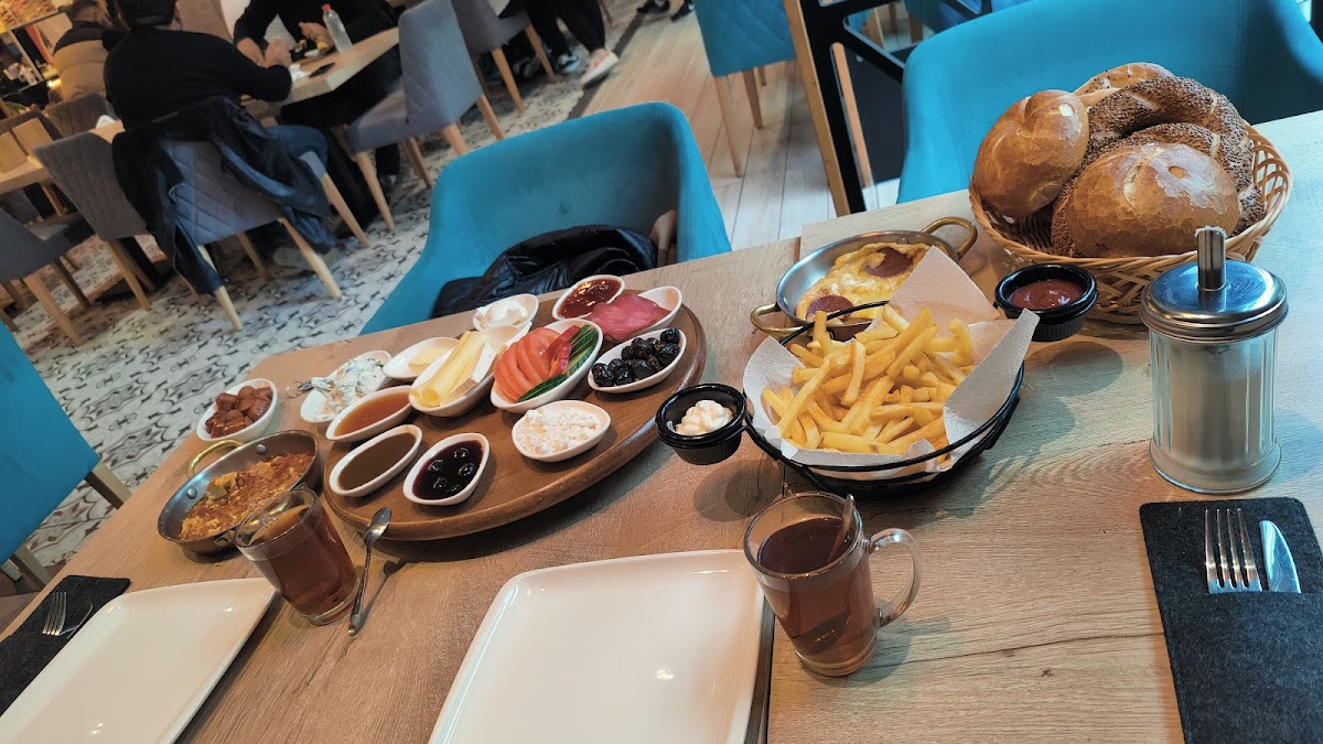 Sarisoy Simit Sarayi Cafe Hemshof Photo 7