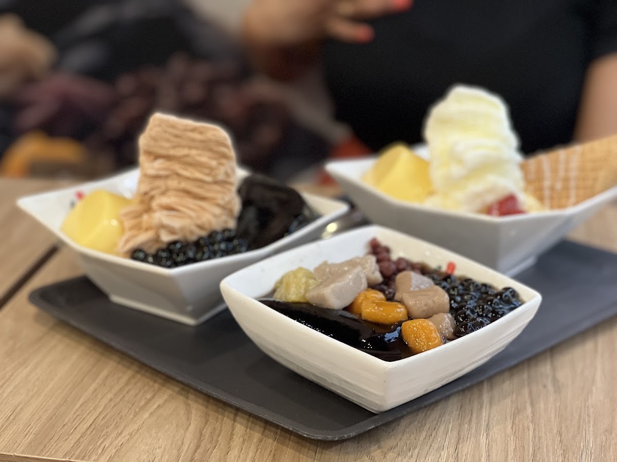 BlackBall ChinaTown Photo 5