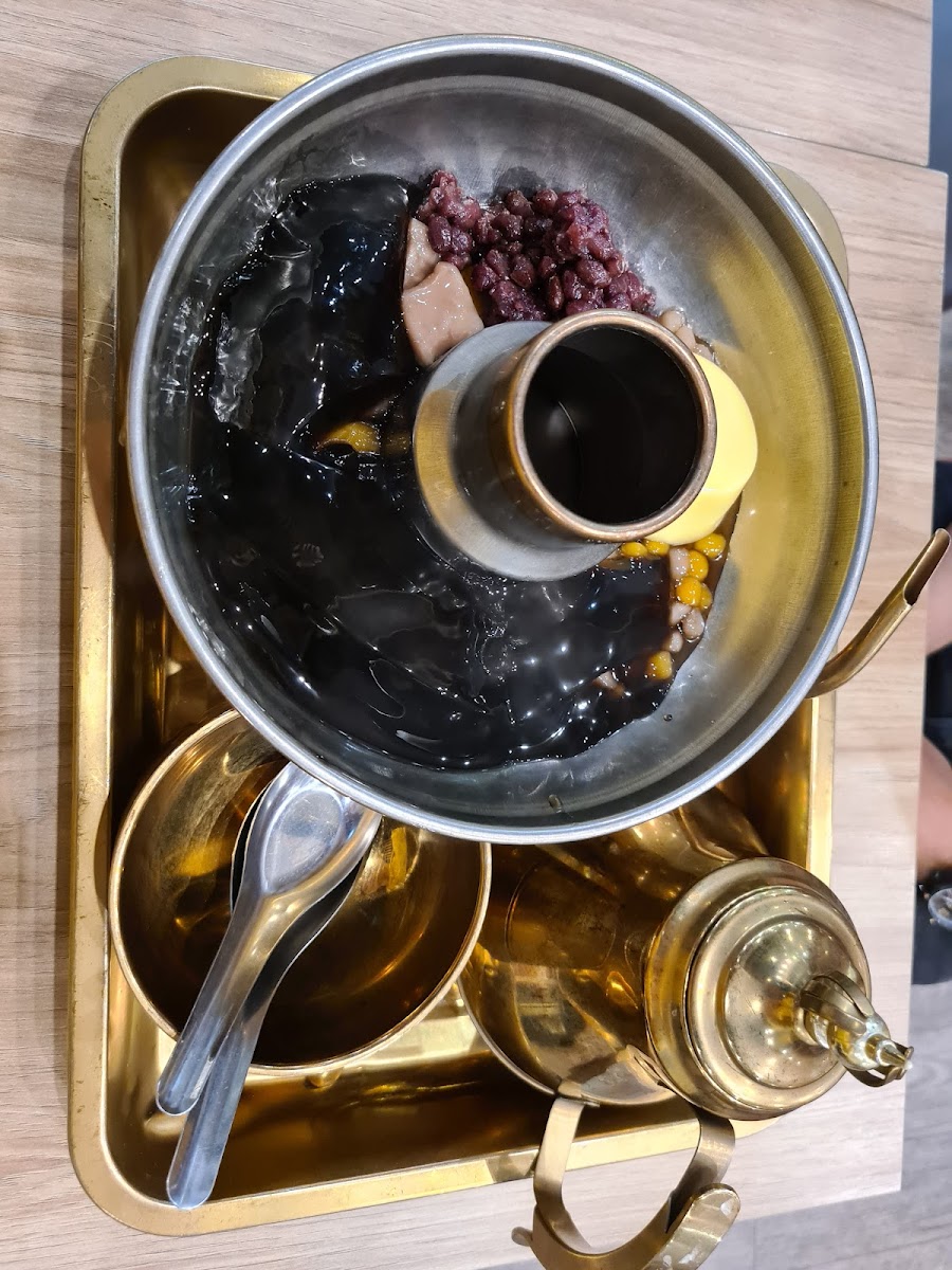 BlackBall ChinaTown Photo 6