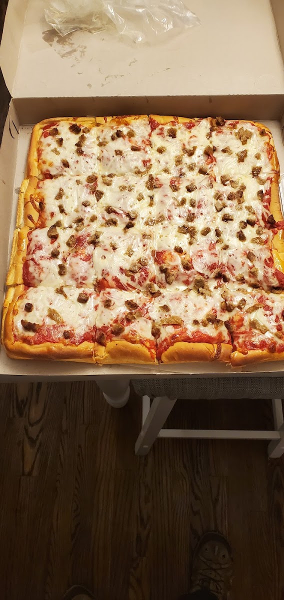 J B's Pizza Place Photo 4