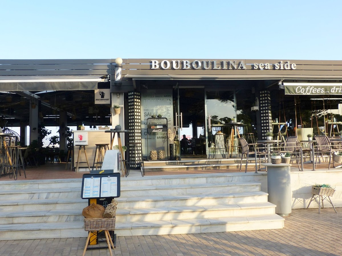 Bouboulina cafe